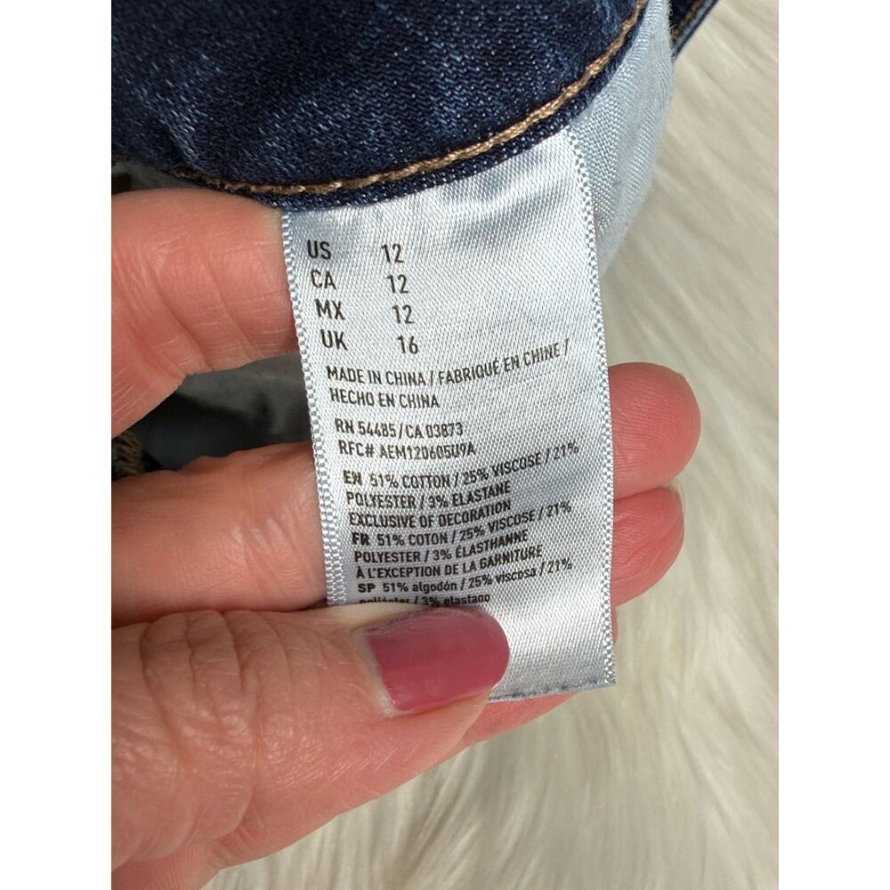 American Eagle Distressed Super Hi Rise Denim Shortie - Picture 5 of 6